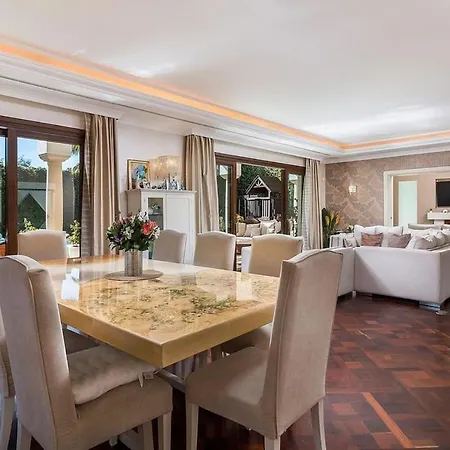 In Golden Mile With Heated Pool Villa Marbella